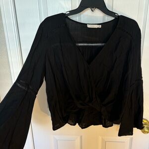 Women’s Lush Bell Sleeve Twist Top in Black Size Medium